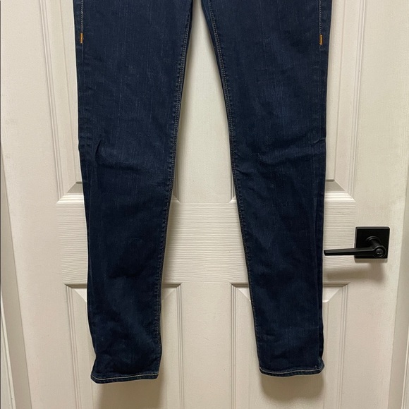 True Religion | Stella | Low Rise | Skinny 
Fit | Indigo | Jean | Size 30 - Picture 4 of 16